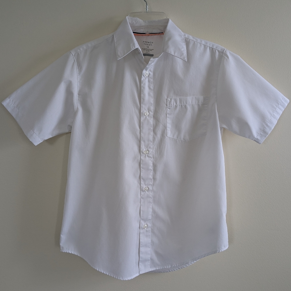 Big Boys Crisp White Short Sleeve Button Down Shirt (Size 14)